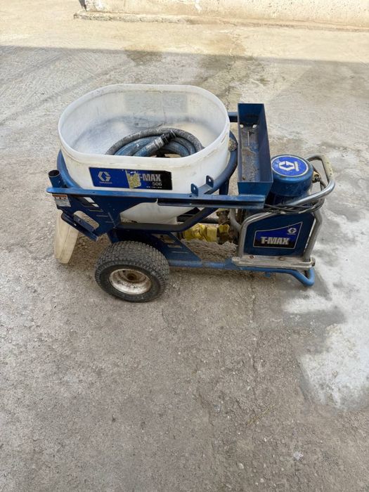 Продается б/У Американский Безваздушный распелитель для Шпаклевки!