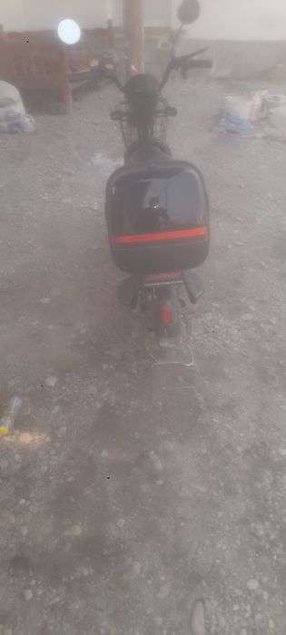 Chontak sikuter sotiladi