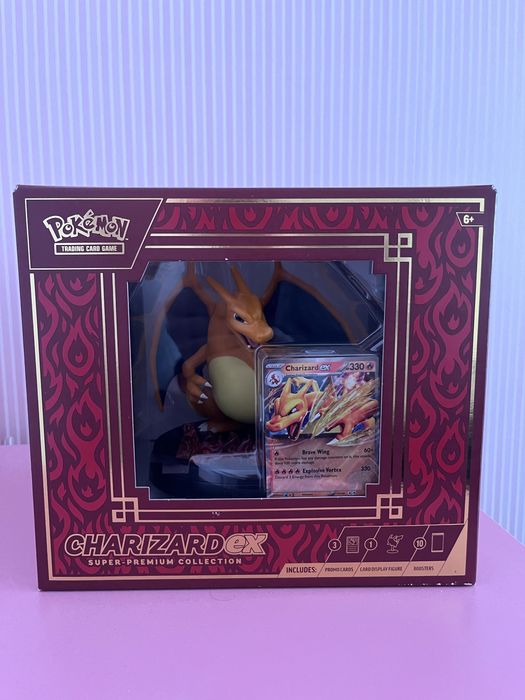 Pokémon TCG: Charizard ex Super-Premium Collection