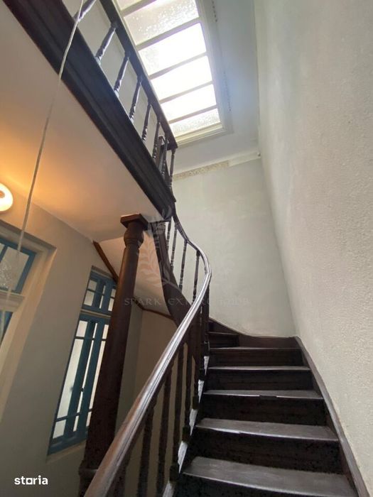 Spațiu Comercial // Birouri, 4 camere, ultracentral, Ploiesti