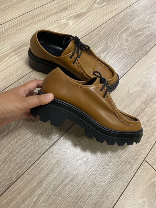 Кожанные ботинки ZARA