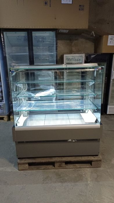 Сладкарска витрина 120х77