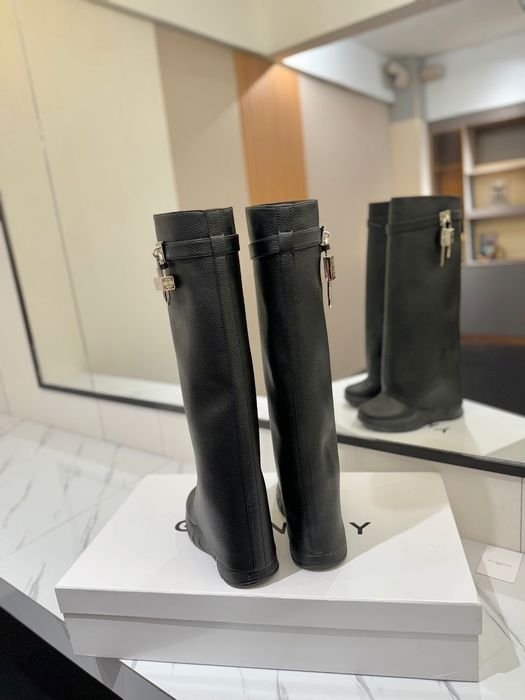 Cizme Givenchy, tip Premium