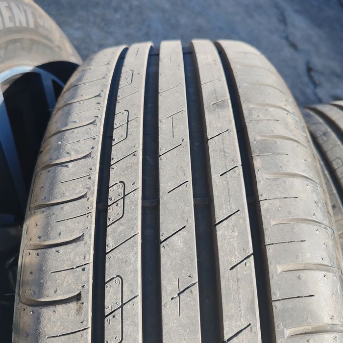 215 55 17 Летни гуми Goodyear Efficient Grip Performance