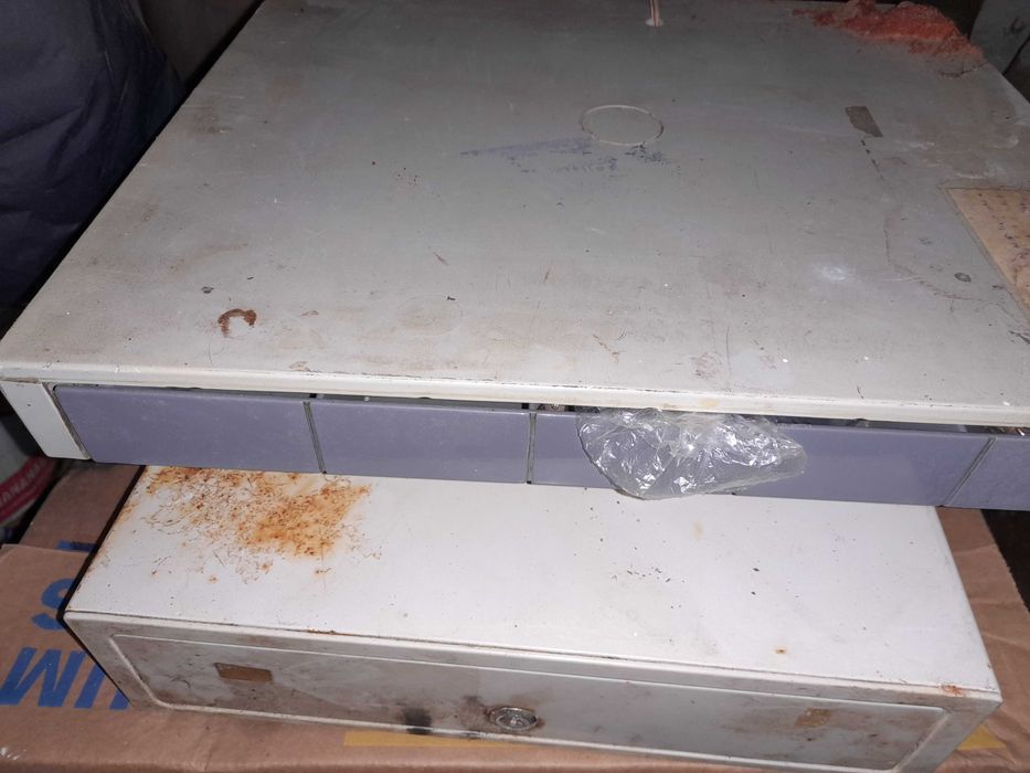 2 Sertare pentru case de marcat