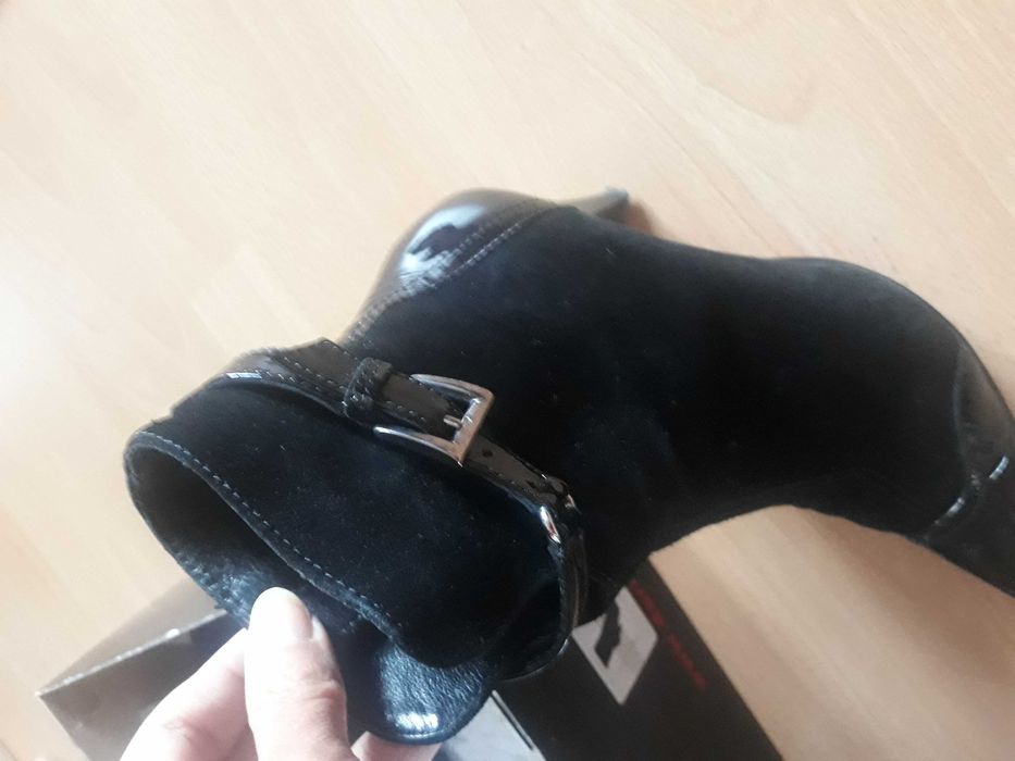 Дамски боти от естествен велур и лак "Daris"