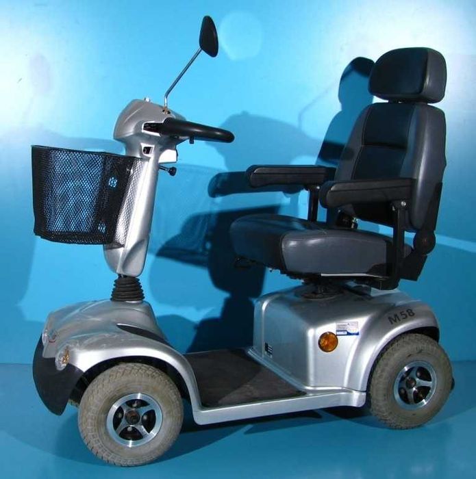 Scuter electric invalizi Pride Mobilis M58 - 8 km/h