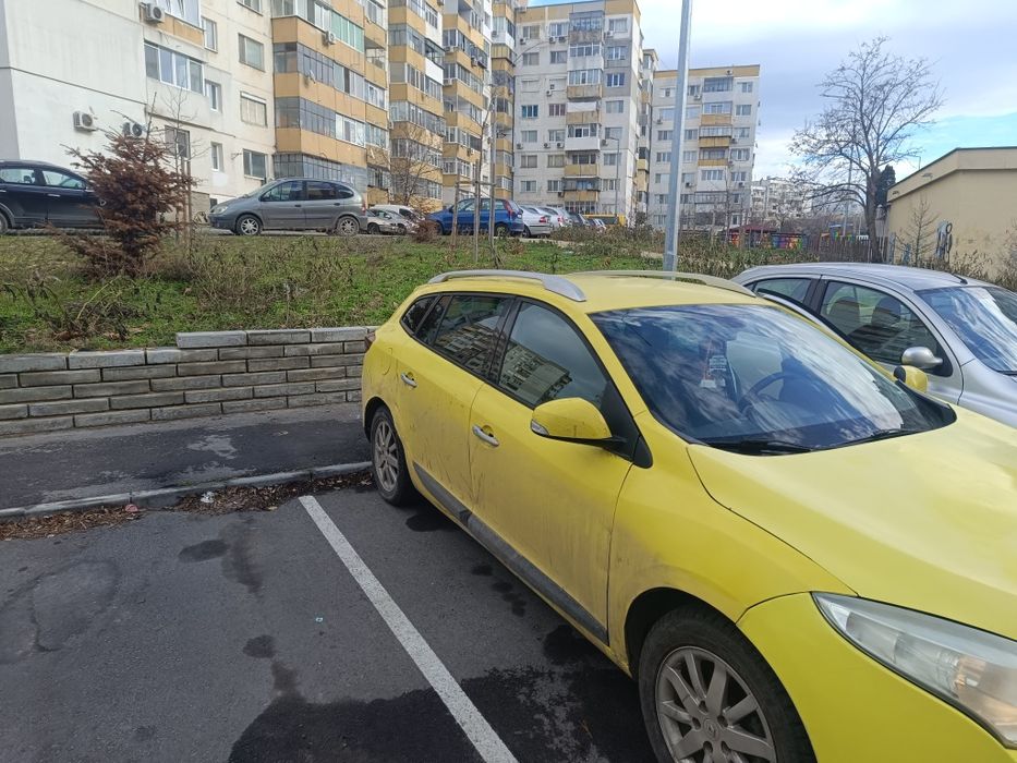 Продавам рено меган 3