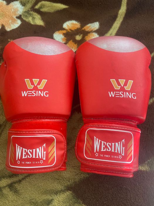 Б/у перчатки WESING M-L