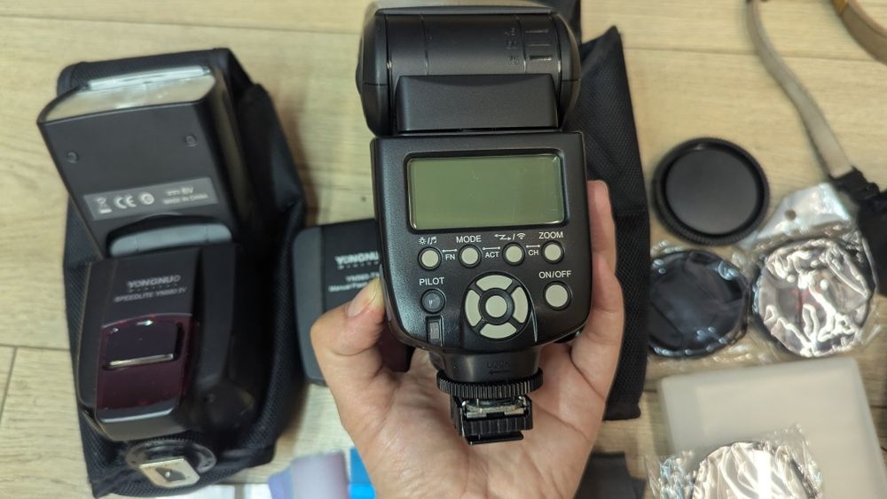 Sony A7R фотоапарат + обектив 28-70(FE 3,5-5,6) + подаръци