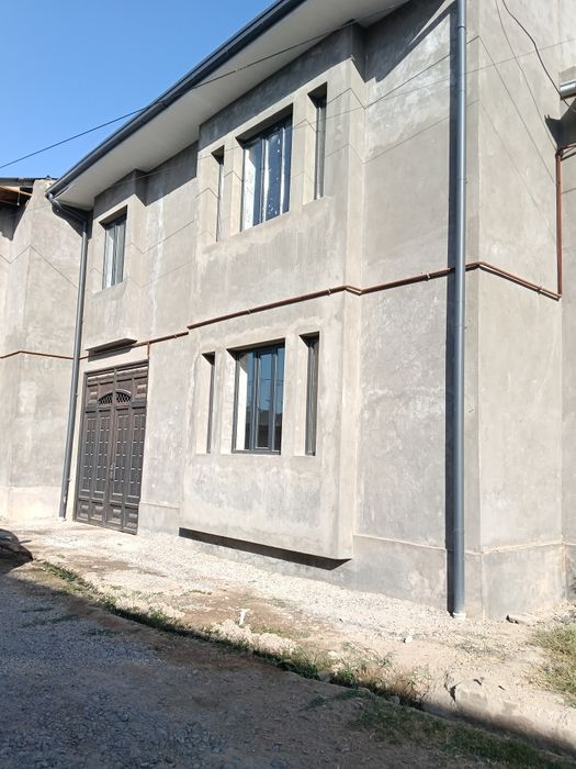 Назарбек харакат 3 сот. 7 комн . Новостройка .