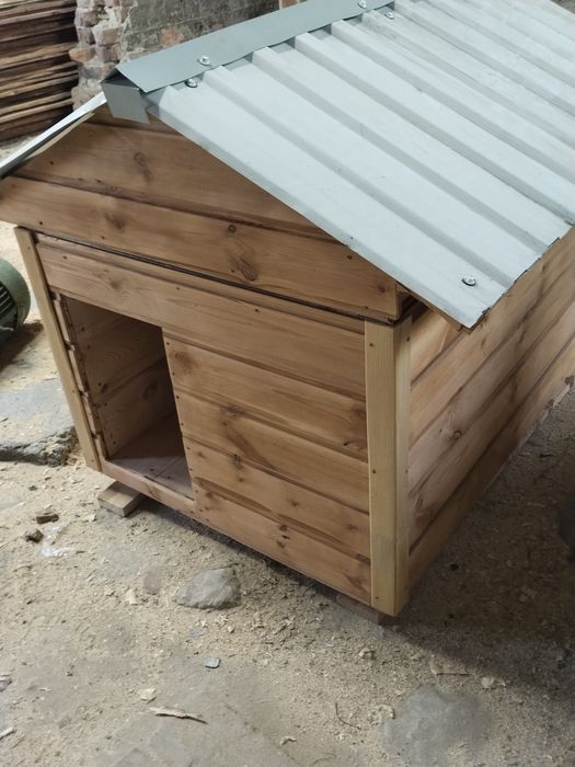 Продам будку для средней породы собак.