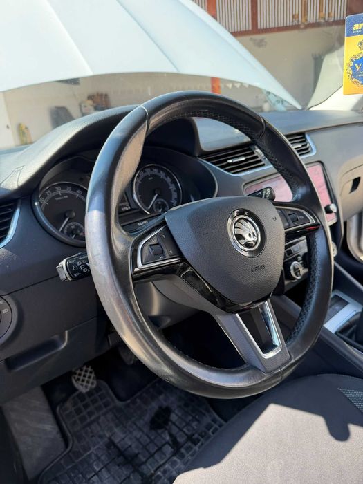 Vand skoda Octavia 2020 ,consum 5 % ,224 000 km IMPECABILA ,