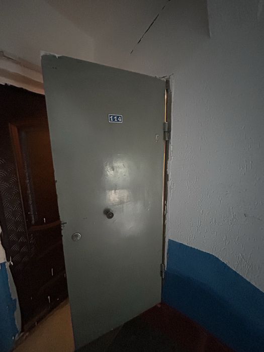 Дверь металлический, толстостенный