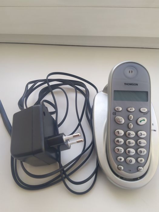 Телефон Panasonic, Thomson с переносной трубкой