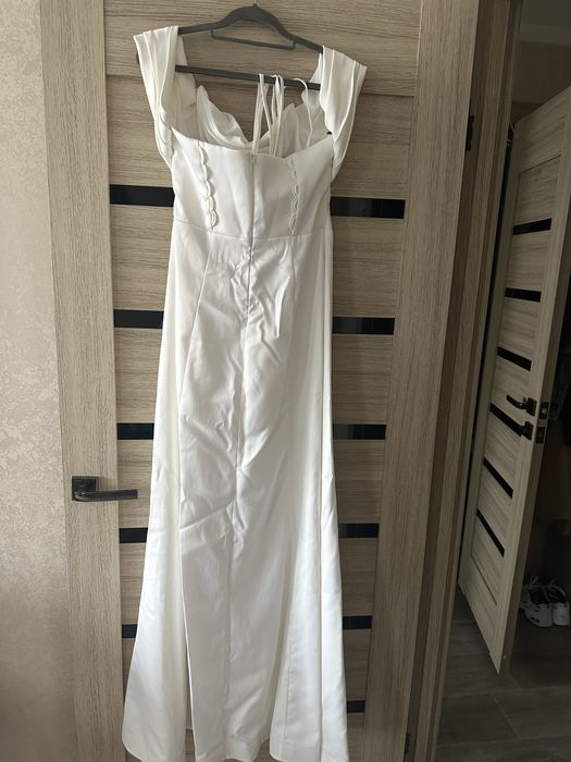 Платья вечернее