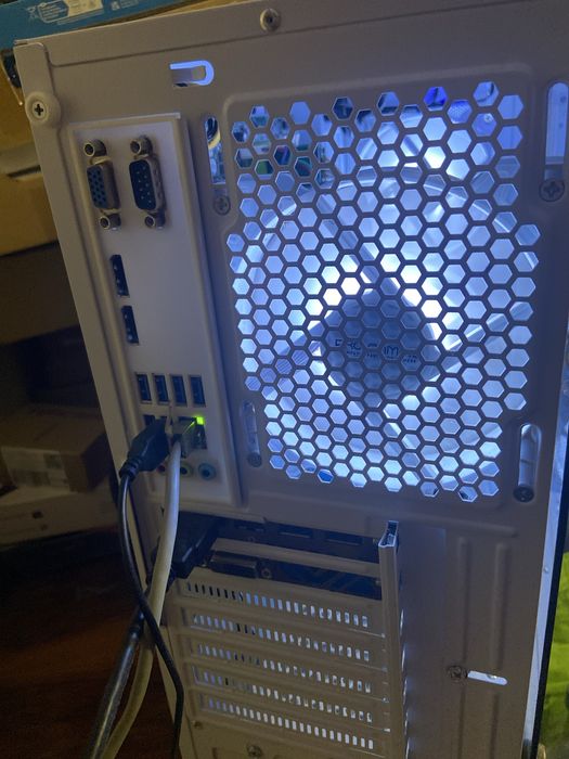 Vand Pc gaming + Monitor Urgent