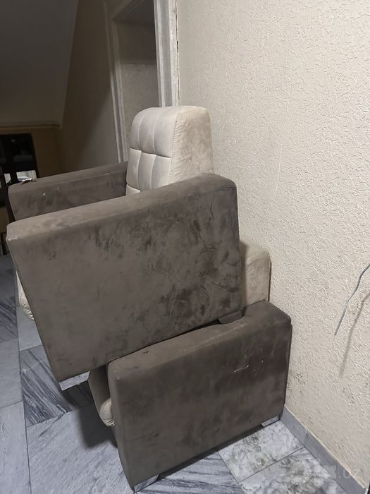 Divan kreslo bekorga bervorman