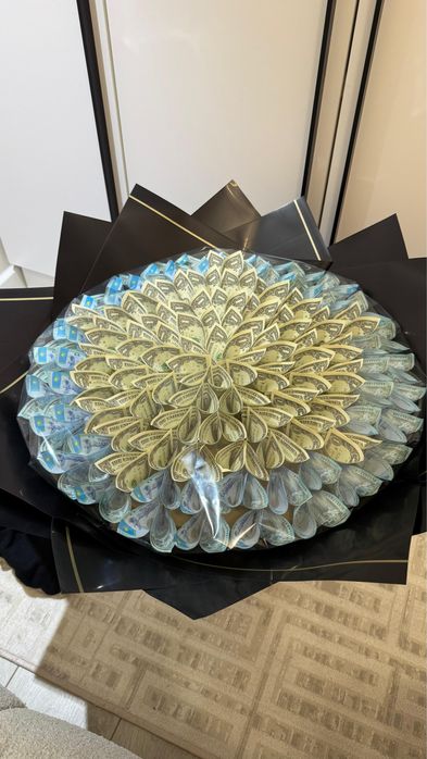 Букет из денег 100.000