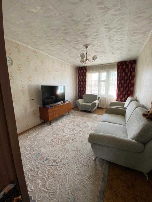 2-х комнатная квартира в пригороде, ОТОПЛЕНИЕ ЦЕНТРАЛЬНОЕ,цена 4,5 млн