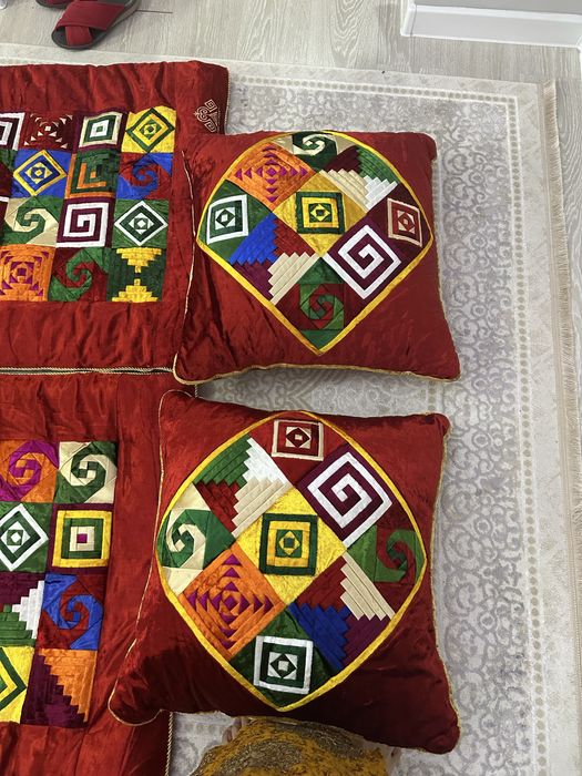 Дизайнерские көрпе и жастык