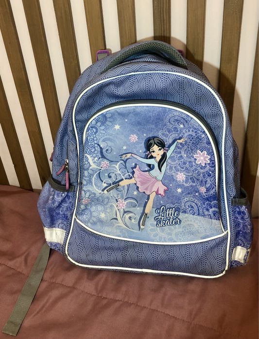 Школьный рюкзак с фигуристкой