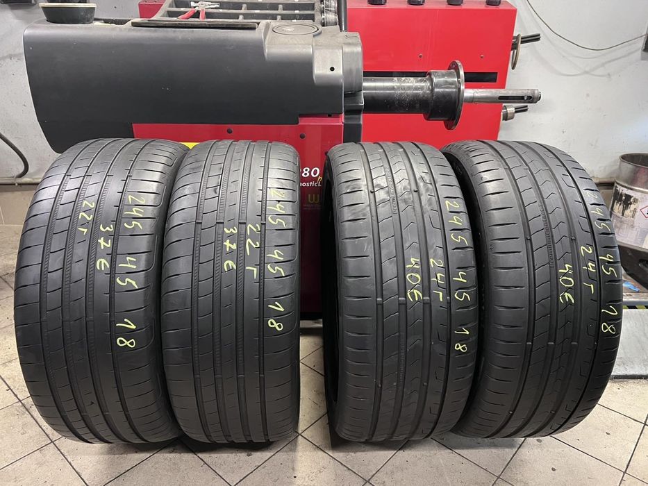 Летни гуми 245/45 R18 2бр. Good Year  и 2бр. Continental