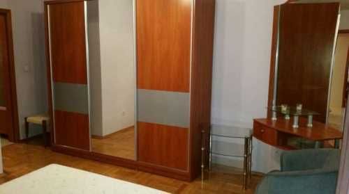 Дава се под наем Тристаен апартамент в Бургас, Център - 94 кв.м за 127.5 € - Снимка #5