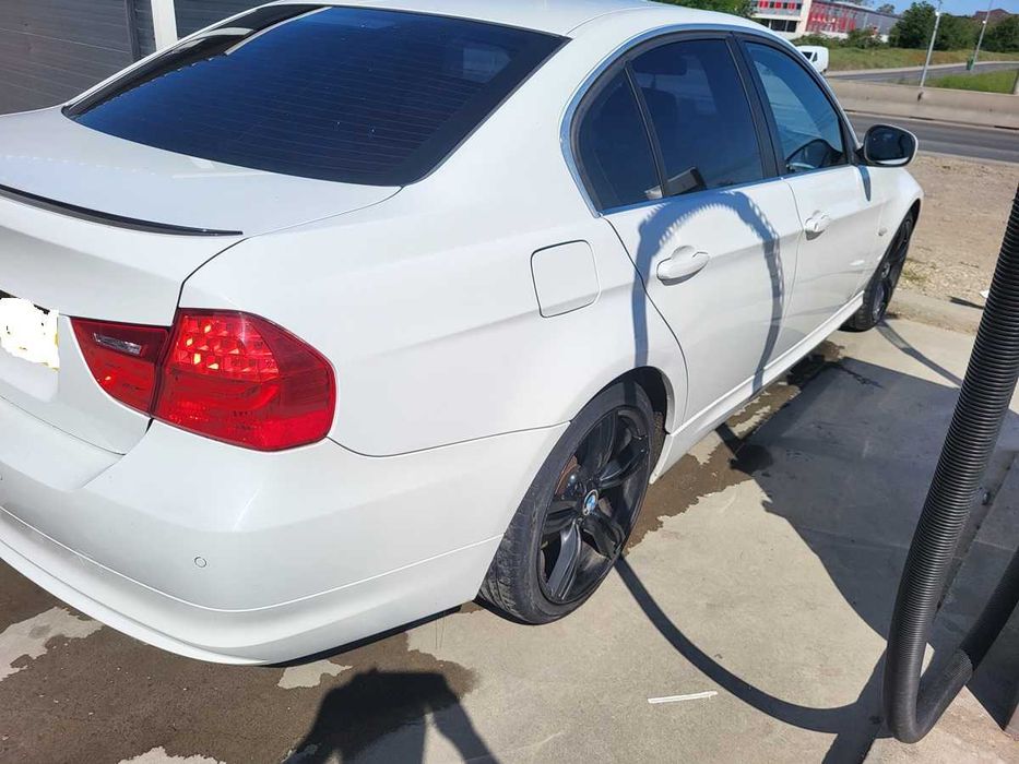 Motor bmw e90,e60 325d an 2009 PARC DEZMEMBRARI BMW