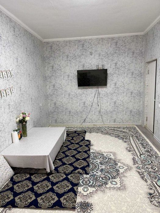 Karimbek restorani yonida 3 xonali uy