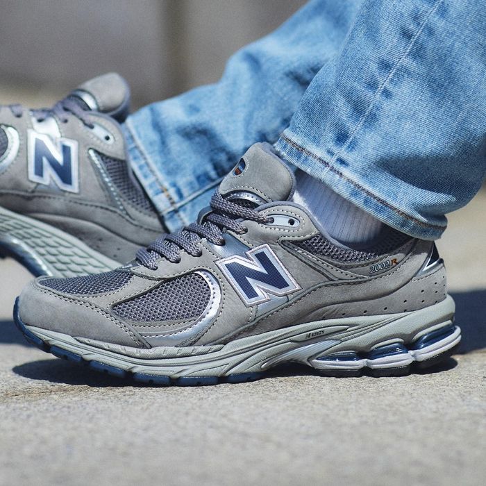 Кроссовки New Balance 2002R