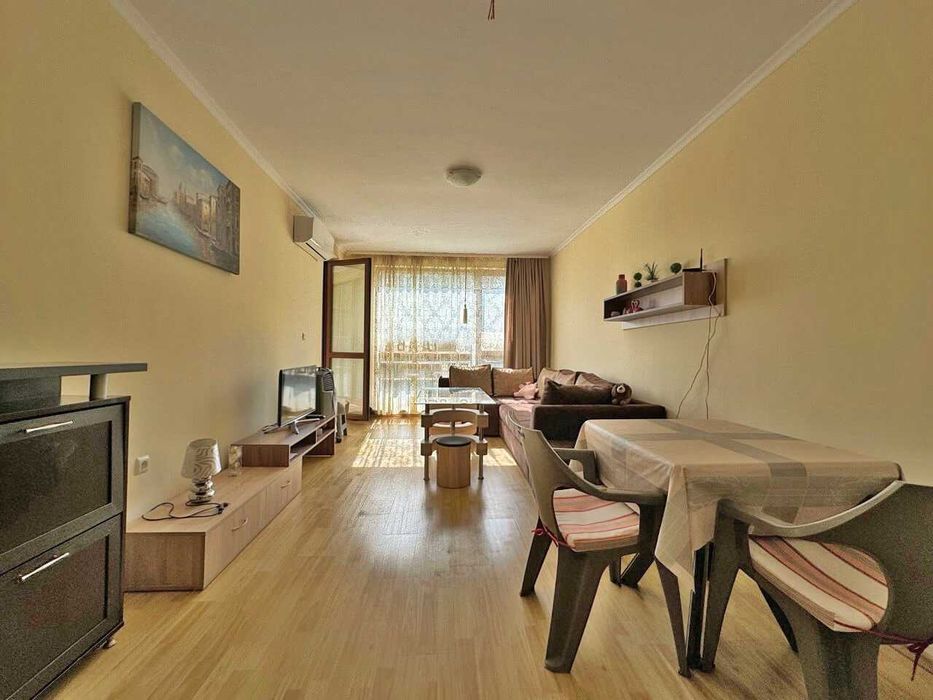 Продава се Двустаен апартамент в к.к. Елените - 62 кв.м за 896 €/кв.м - Снимка #2