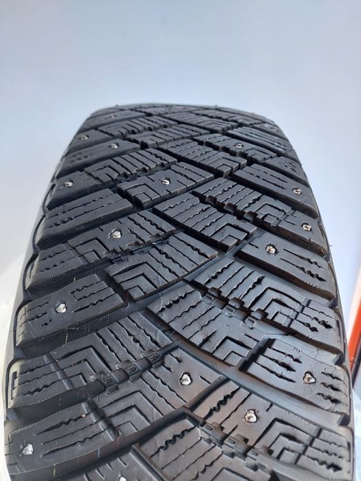 Шины Goodyear 215/60/16