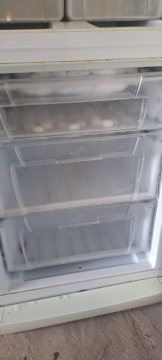 Продам холодильник