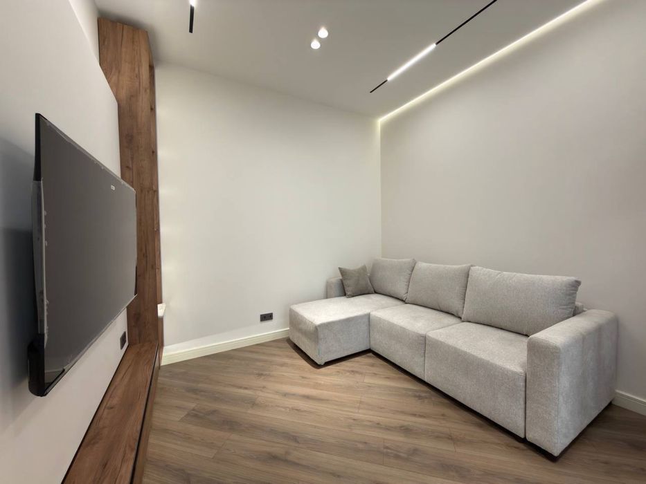 Жк "Инфинити" 2/11/14 65кв.м евро ремонт с мебелью и техникой