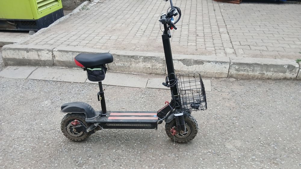 Продам электро самокат