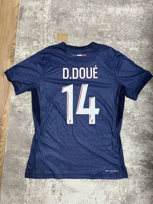 Tricouri de fotbal