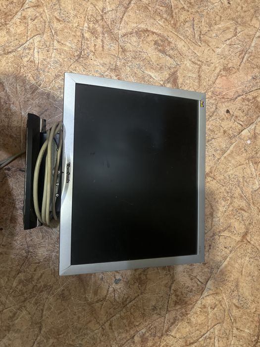 Продаю моритор рабочий