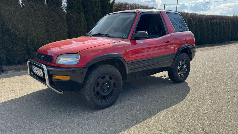 Toyota RAV4 model 1