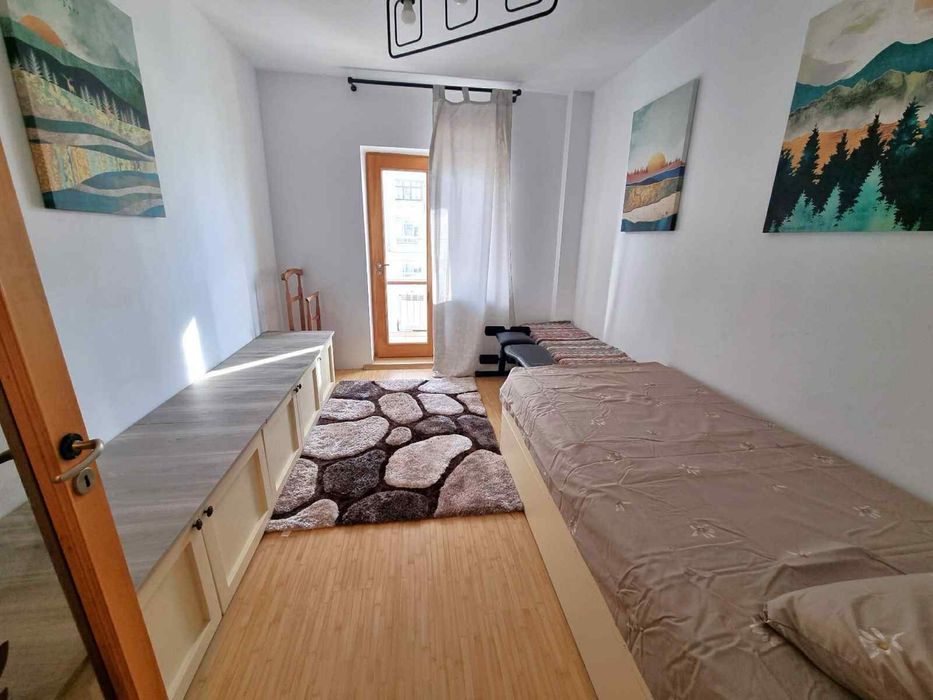Apartament de închiriat, 3 camere, Canta