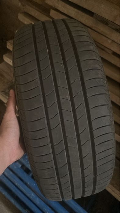 Продам шины 215/55 R17