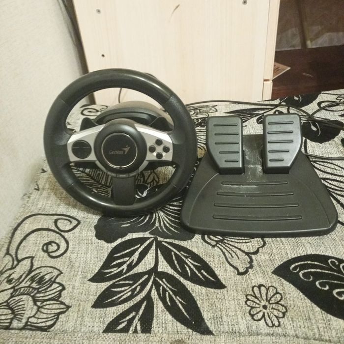 Компьютерный, игровой руль