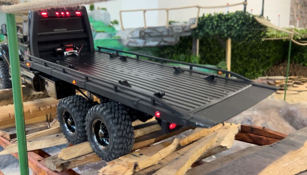 Traxxas TRX-6 Flatbet Hauler 6x6