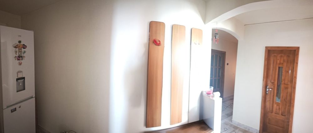 De vanzare ap. 3 camere, decomandat,direct de la propietar.