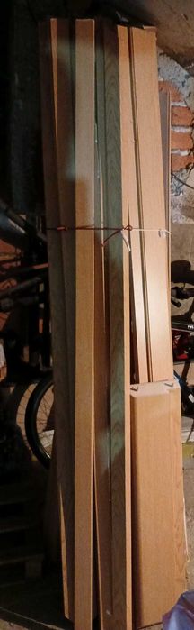 Vând 4 uși interior apartament, cu broască + mânere și tocuri