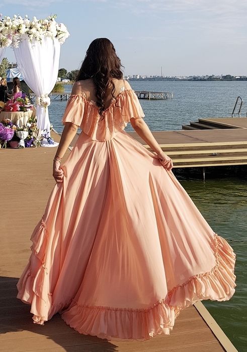Rochie de ocazie (eleganta), culoarea somonului, marimea 40