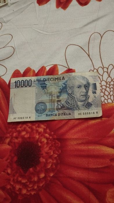 Bancnote vechi in stare bun