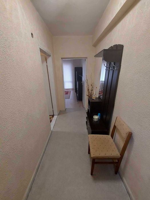 Дава се под наем Двустаен апартамент в Търговище, Център - 40 кв.м за 204 € - Снимка #6