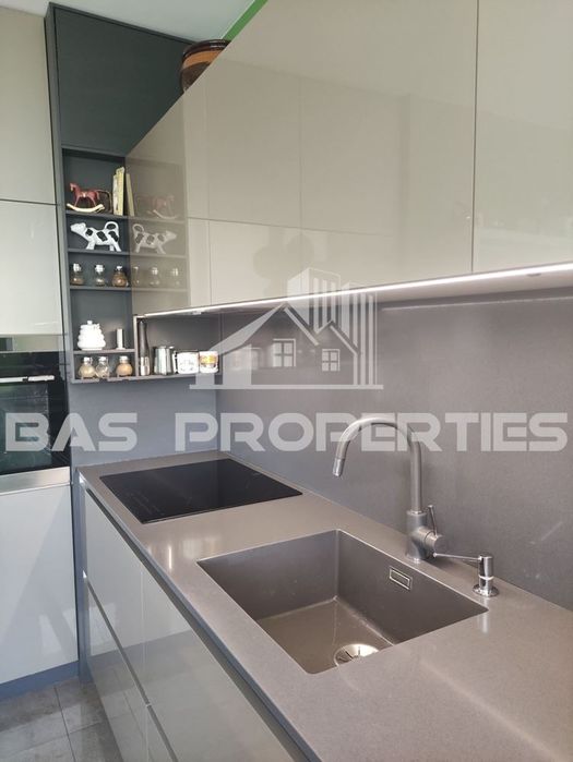 Продава се Тристаен апартамент в София, Зона Б-5 - 85 кв.м за 3495 €/кв.м - Снимка #6