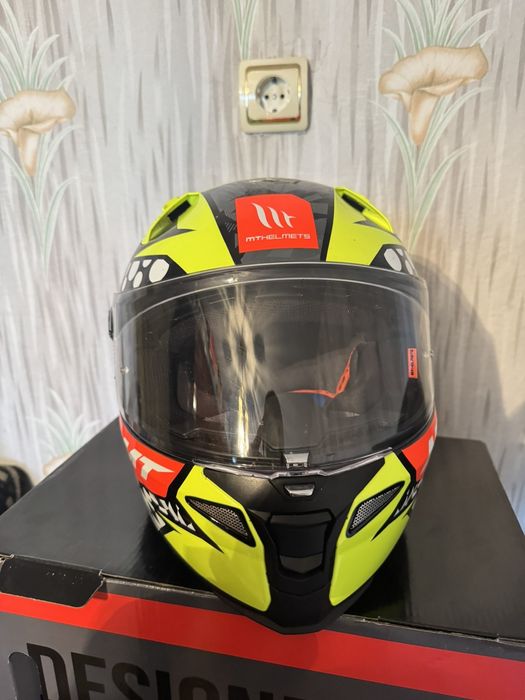 Каска МТ. Размер 61 .